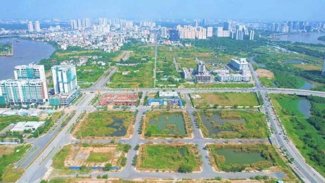 健全法律基礎，解決土地開發基金運作上的問題